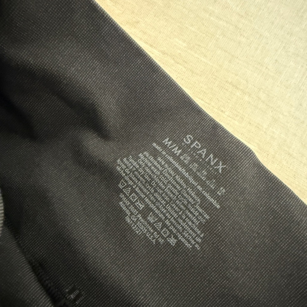 SPANX Charcoal Leggings - Picture 4 of 5
